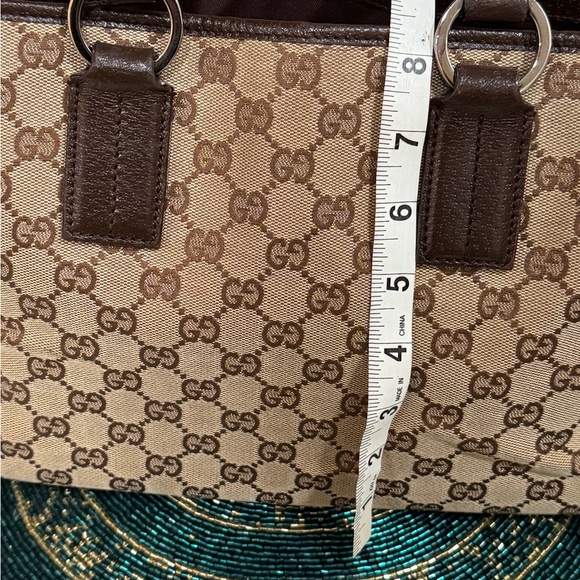 Gucci Beige Monogram Tote Bag - Picture 3 of 15
